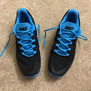 EUC Nike MaxAir Men’s Black/Blue, size 12